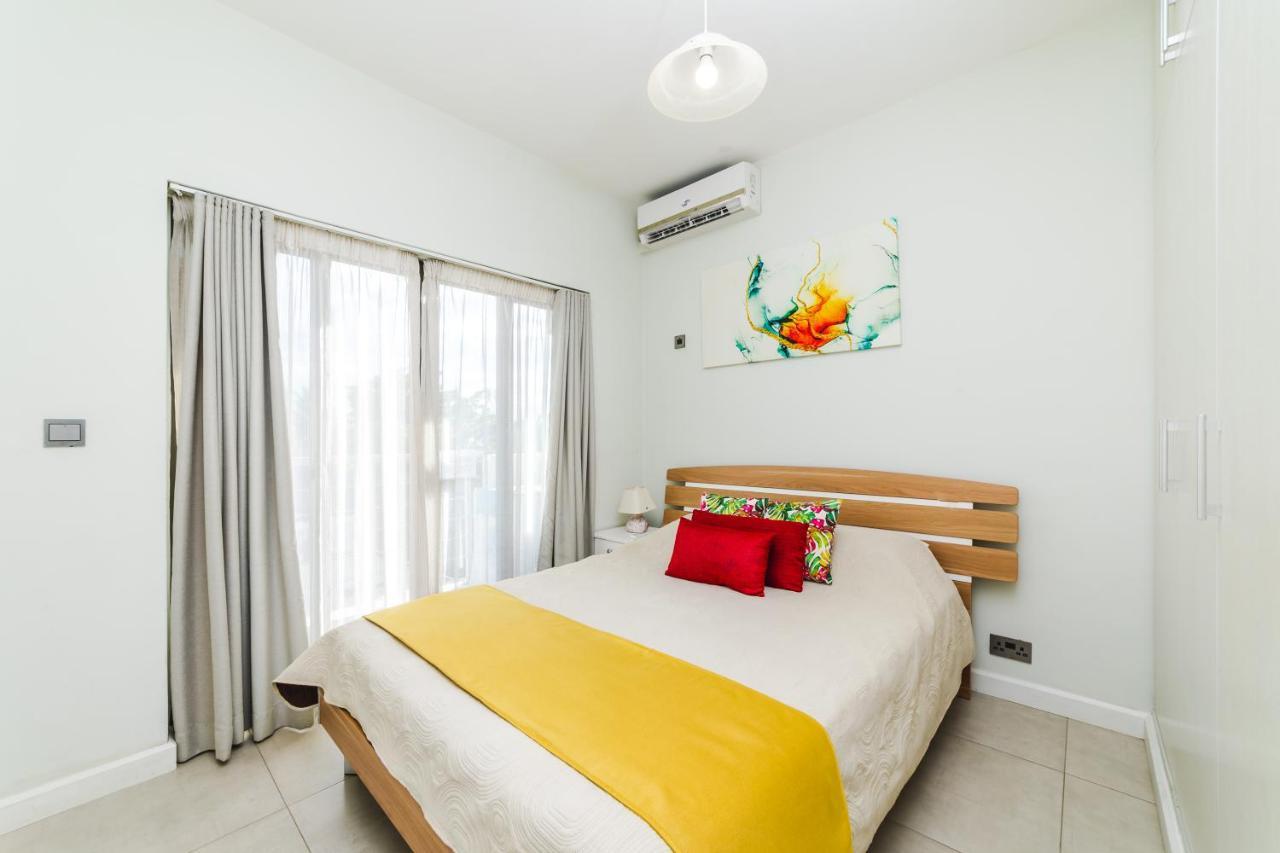Beachcove Apartment 9 In Pereybere Pereybere Beach Eksteriør bilde