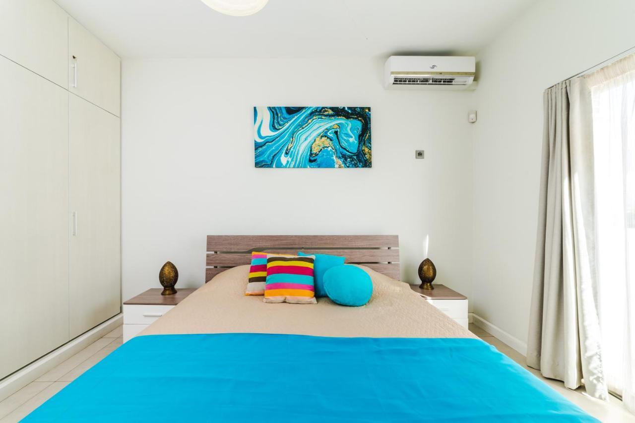 Beachcove Apartment 9 In Pereybere Pereybere Beach Eksteriør bilde